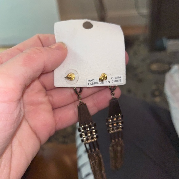 NWT Gold Free People Earrings - Picture 3 of 6